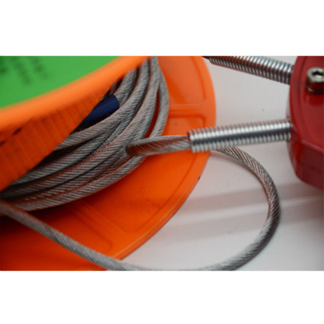 Reciprocating Type Emergency Escape Equipment Descent Device